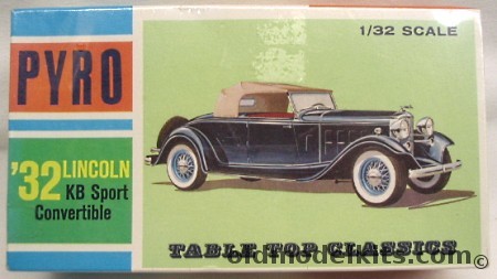 Pyro 1/32 1932 Lincoln KB Sport Convertible, C342-125 plastic model kit